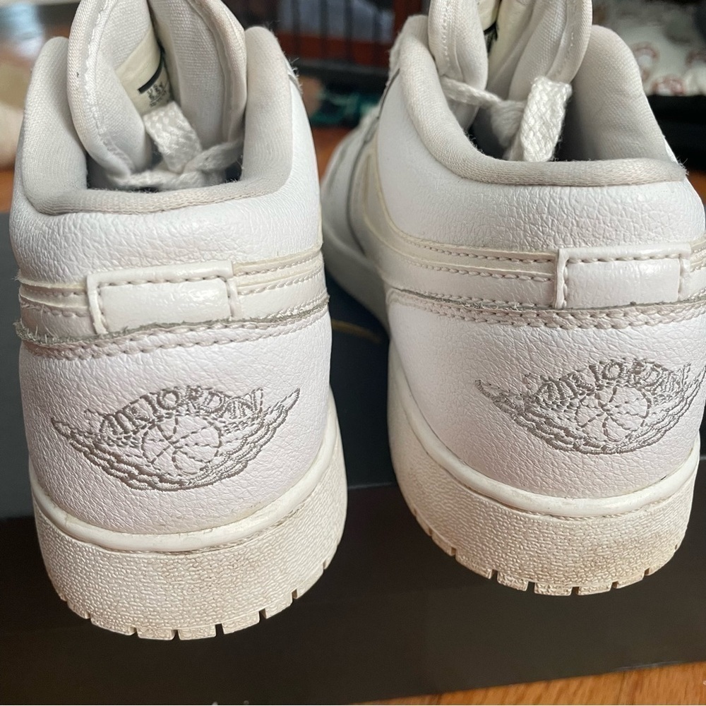 AIR JORDAN RETRO 1 LOW CASUAL SHOES triple off white cream NIKE 6.5 8 - Picture 7 of 10